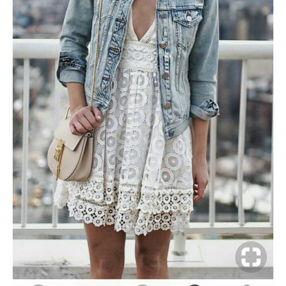 Women's distress denim jacket. - Picture 8 of 8